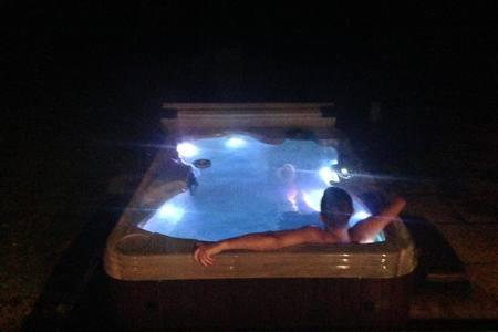 Forest Sweet Retreat Hot Tub & Wood Fired Sauna Уклуелет Екстериор снимка
